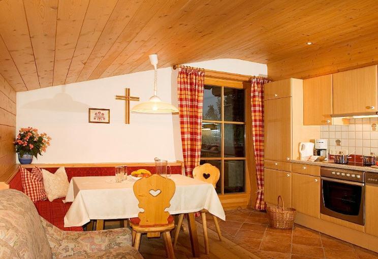 Kinder-Bauernhof Ederbauer Flachau Extérieur photo